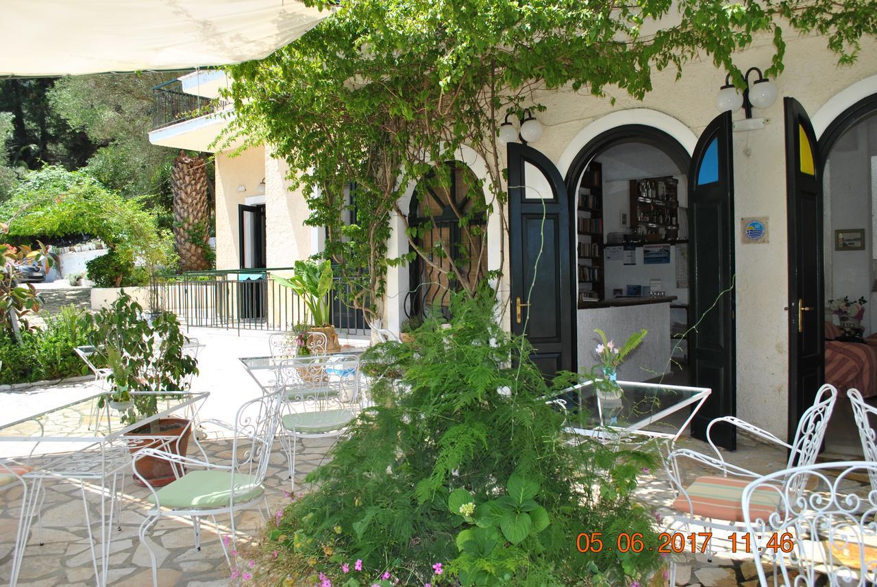 Hotel Helios Splendid Mpoukaris Esterno foto